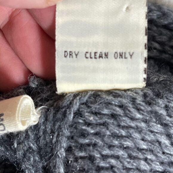 Anthro Moth Grey Chunky Alpaca Blend Shrug Sz S - Picture 6 of 6